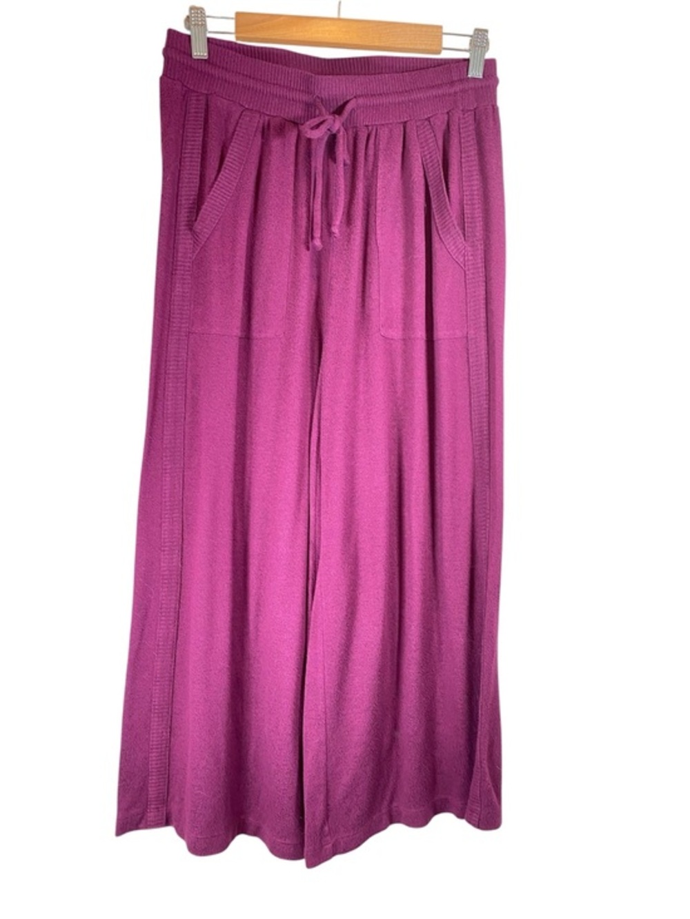 PEACE & PEARLS Women’s Wide Leg Pull On Cropped Pants Plumberry M